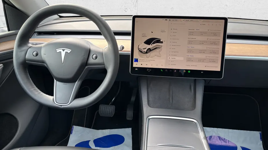 TESLA Model Y Y RWD