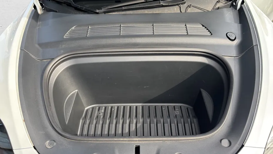 TESLA Model Y Y RWD