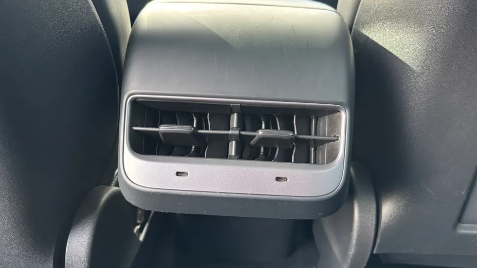 TESLA Model Y Y RWD
