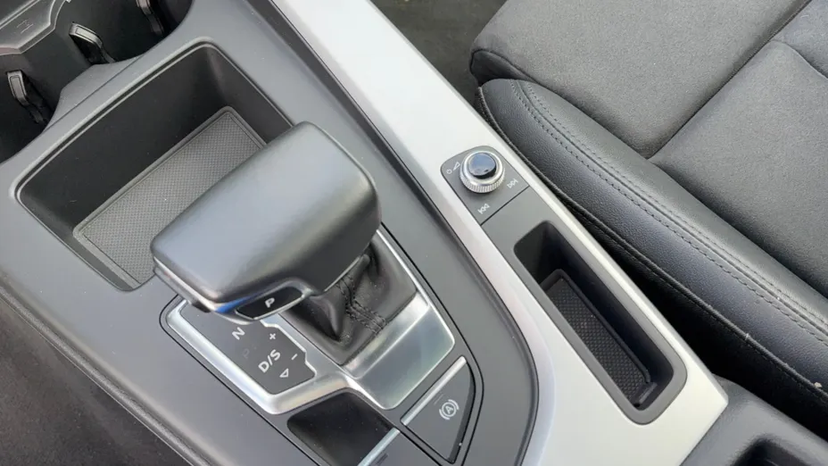 AUDI A4 A4 40 TFSI mHEV S Line S tronic