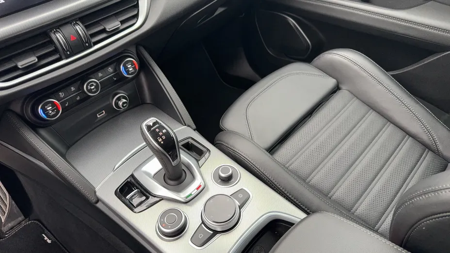 ALFA ROMEO Stelvio Stelvio 2.0 Turbo Veloce Q4 aut