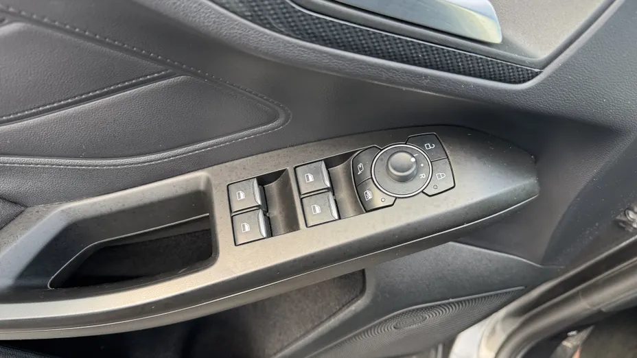 FORD Focus Focus 1.0 EcoBoost mHEV ST-Line X aut