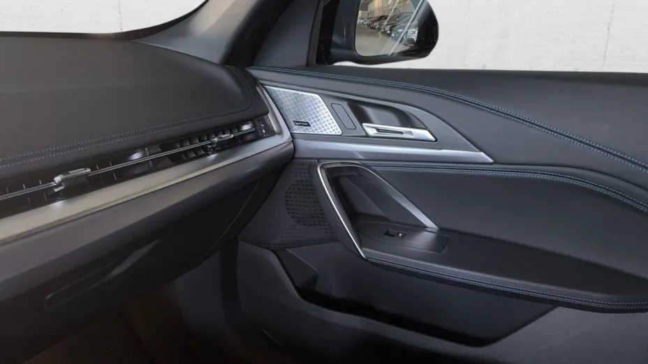 BMW iX1 iX1 xDrive30 66.5kWh M Sport