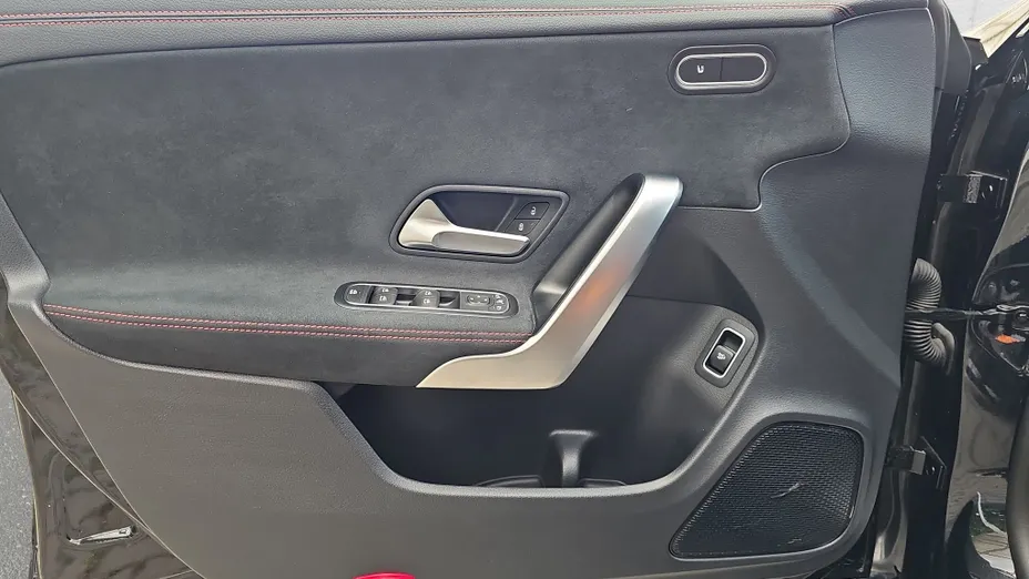 MERCEDES-BENZ CLA CLA 200 mHEV AMG Line 7G-DCT