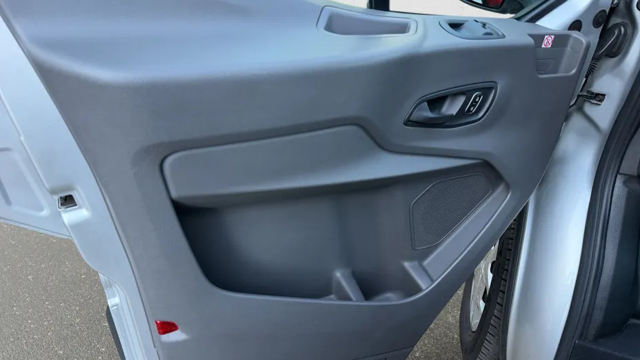 FORD Transit E-Transit 350 L3H2 RWD Trend