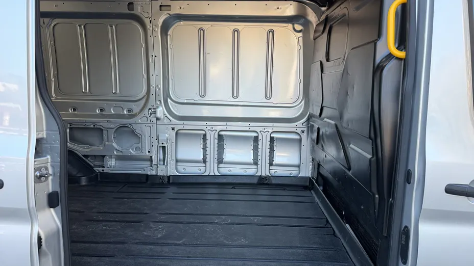 FORD Transit E-Transit 350 L3H2 RWD Trend
