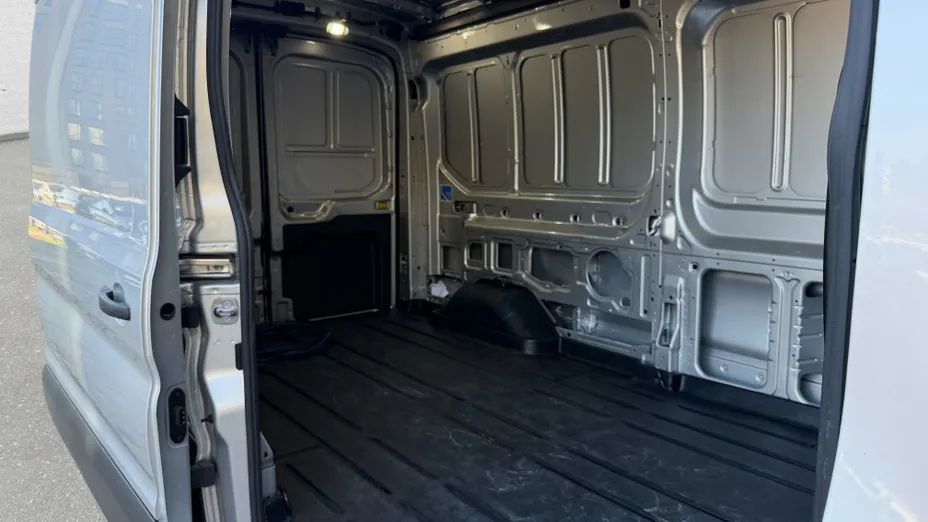 FORD Transit E-Transit 350 L3H2 RWD Trend