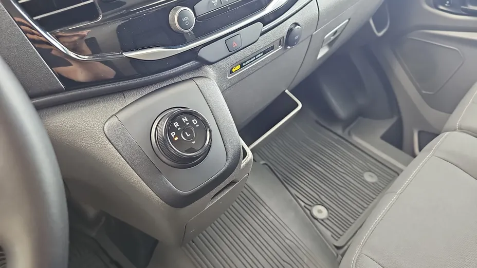 FORD Transit E-Transit 350 L3H2 RWD Trend