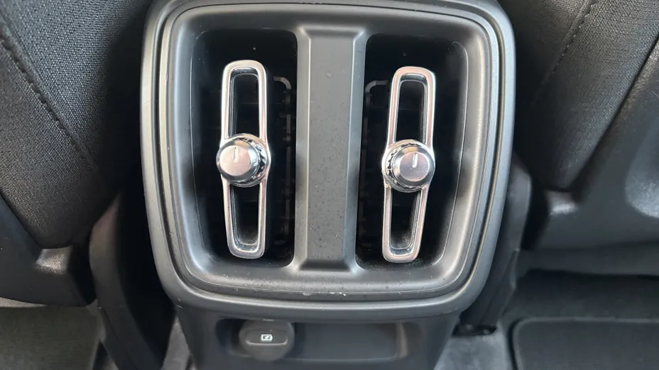 VOLVO XC40 XC40 B3 Essential aut