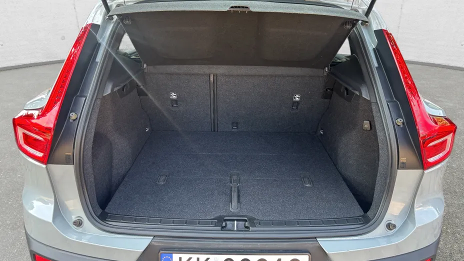 VOLVO XC40 XC40 B3 Essential aut