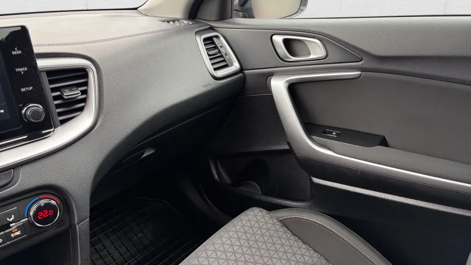 KIA Cee'd Ceed 1.6 CRDi SCR M