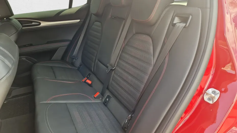 ALFA ROMEO Stelvio Stelvio 2.0 Turbo Tributo Italiano Q4 aut
