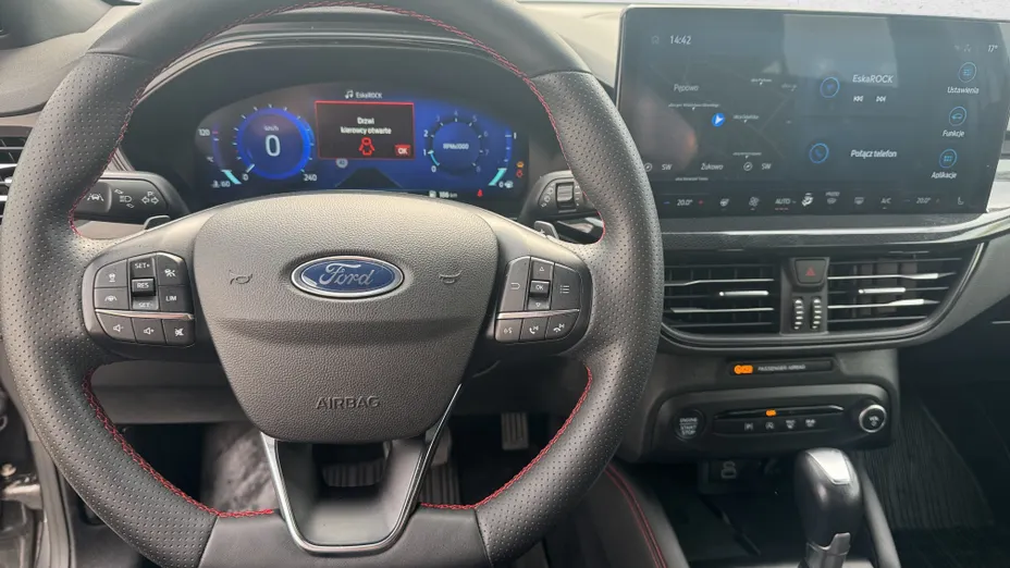 FORD Focus Focus 1.0 EcoBoost mHEV ST-Line X aut