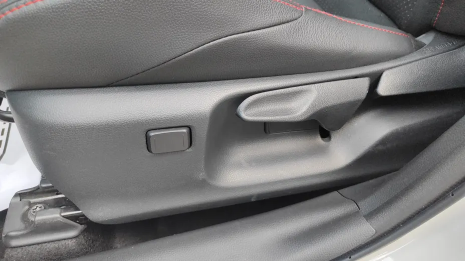 TOYOTA Yaris Yaris Hybrid 1.5 GR Sport