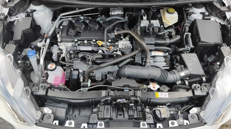 TOYOTA Yaris Yaris Hybrid 1.5 GR Sport
