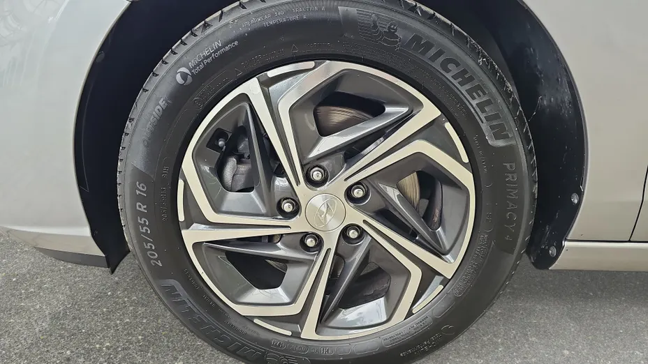 HYUNDAI i30 i30 1.5 DPI Smart
