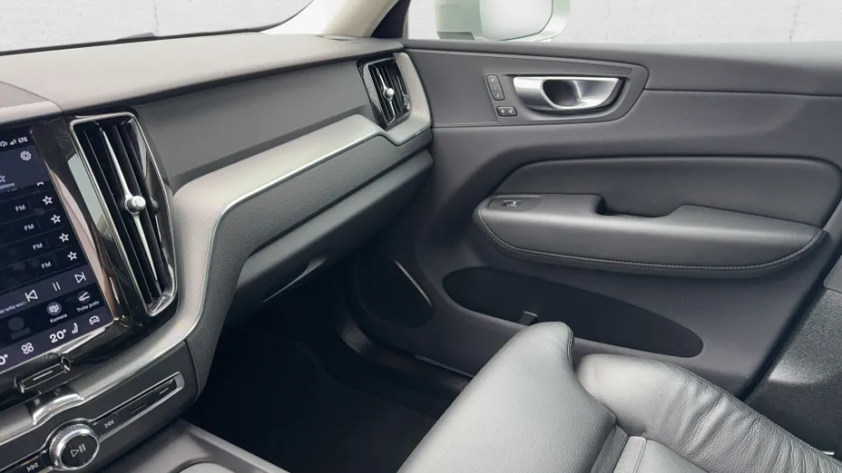 VOLVO XC60 XC60 B4 B Plus Bright aut
