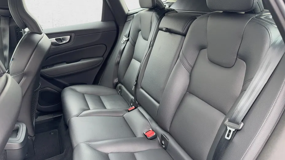 VOLVO XC60 XC60 B4 B Plus Bright aut