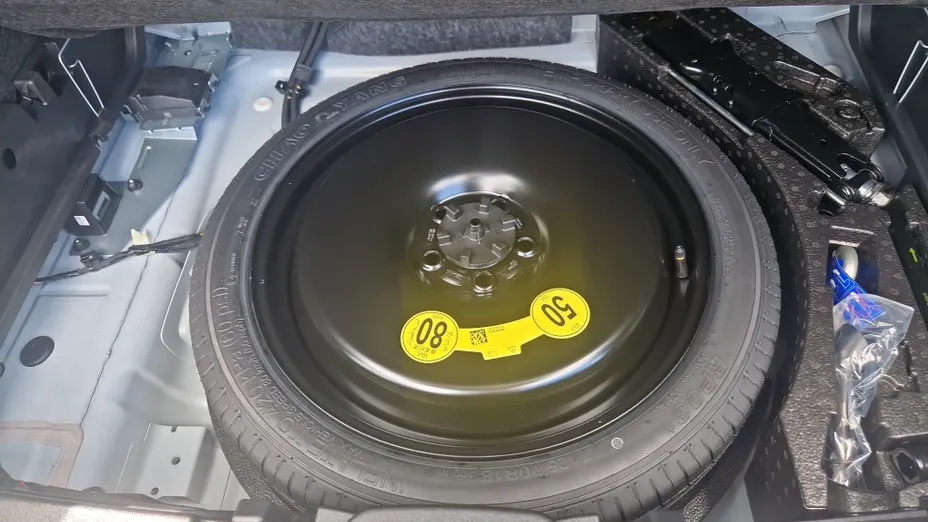 VOLVO XC40 XC40 B3 Plus Dark aut