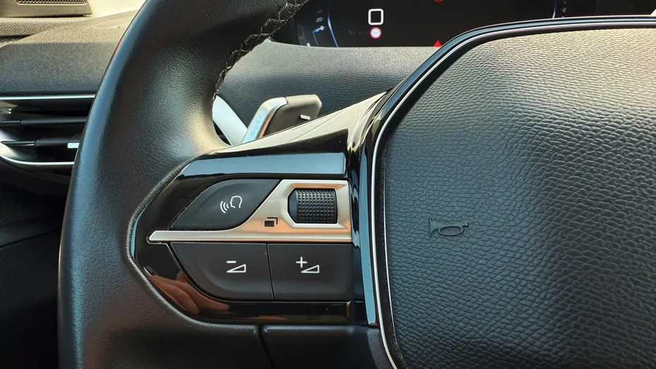 PEUGEOT 3008 3008 1.2 PureTech GPF Allure S&S EAT8