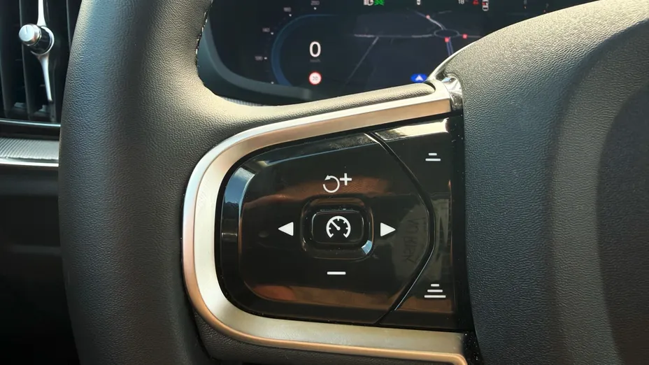 VOLVO V60 V60 CC Plus B5 B AWD aut