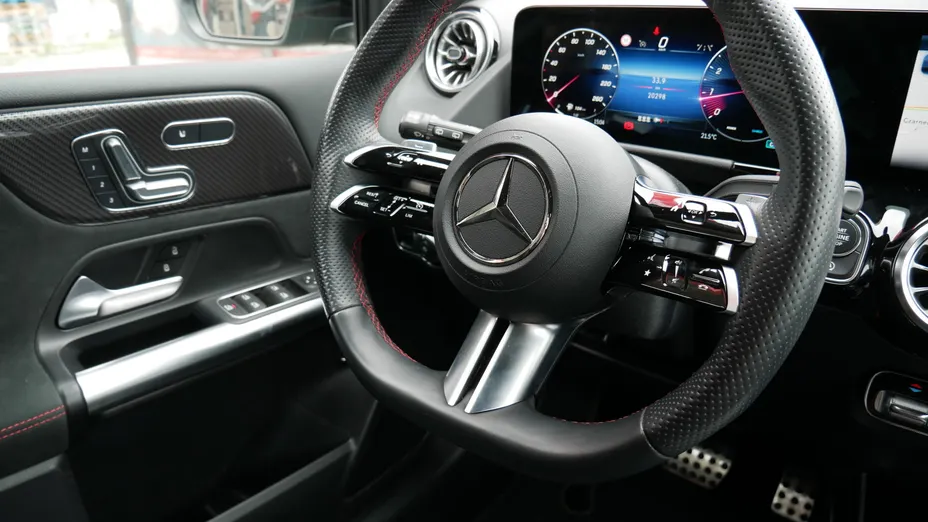 MERCEDES-BENZ B Klasa B 220 4-Matic mHEV AMG Line 8G-DCT