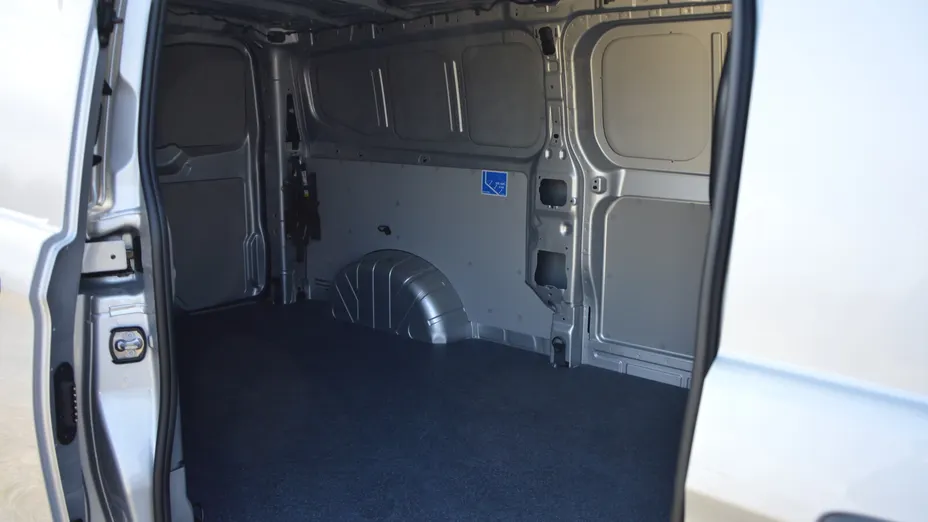 VOLKSWAGEN Transporter Transporter TDI L2H1