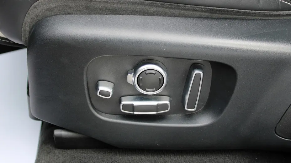 LAND ROVER Range Rover Velar Velar 2.0 SD4 R-Dynamic HSE