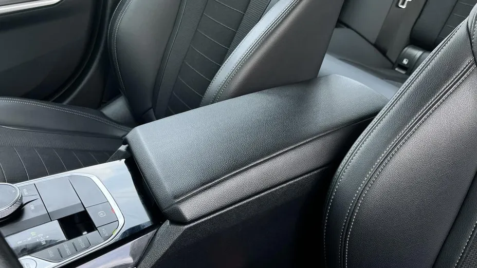 BMW Seria 3 320d xDrive Sport Line aut