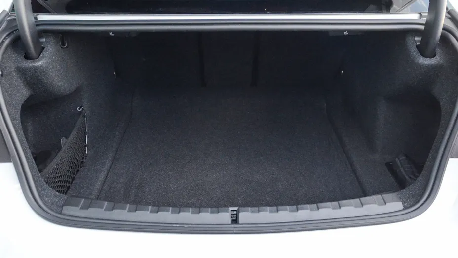 BMW Seria 3 330i xDrive M Sport sport-aut
