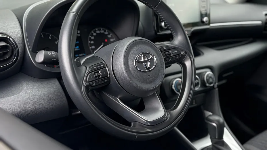 TOYOTA Yaris Yaris 1.5 Comfort CVT