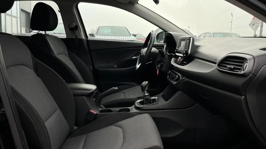 HYUNDAI i30 i30 1.5 DPI Modern