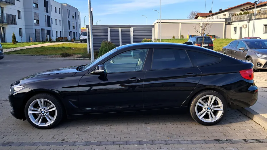 BMW Seria 3 Gran Turismo 318d aut