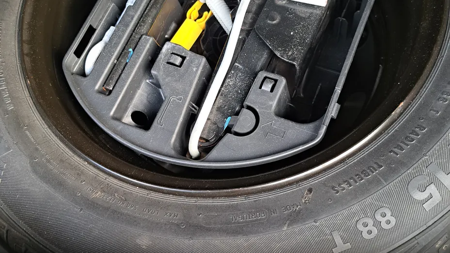 PEUGEOT 2008 2008 1.2 Pure Tech Active S&S EAT6