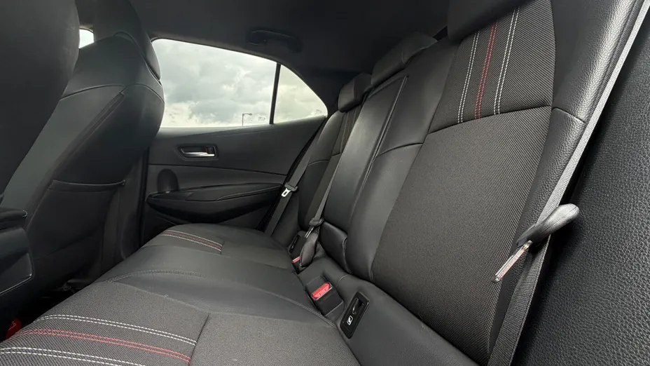 TOYOTA Corolla Corolla 1.8 Hybrid GR Sport