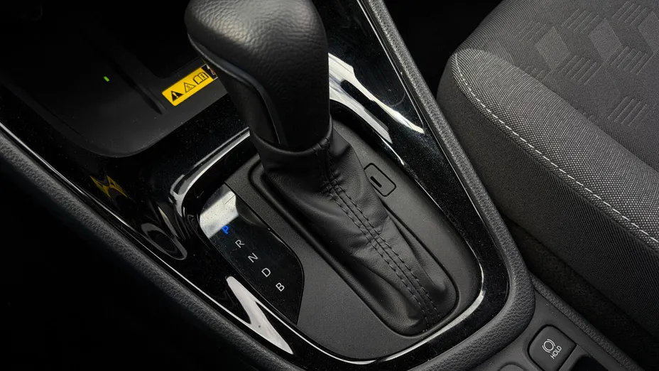 TOYOTA Yaris Yaris Hybrid 1.5 Style