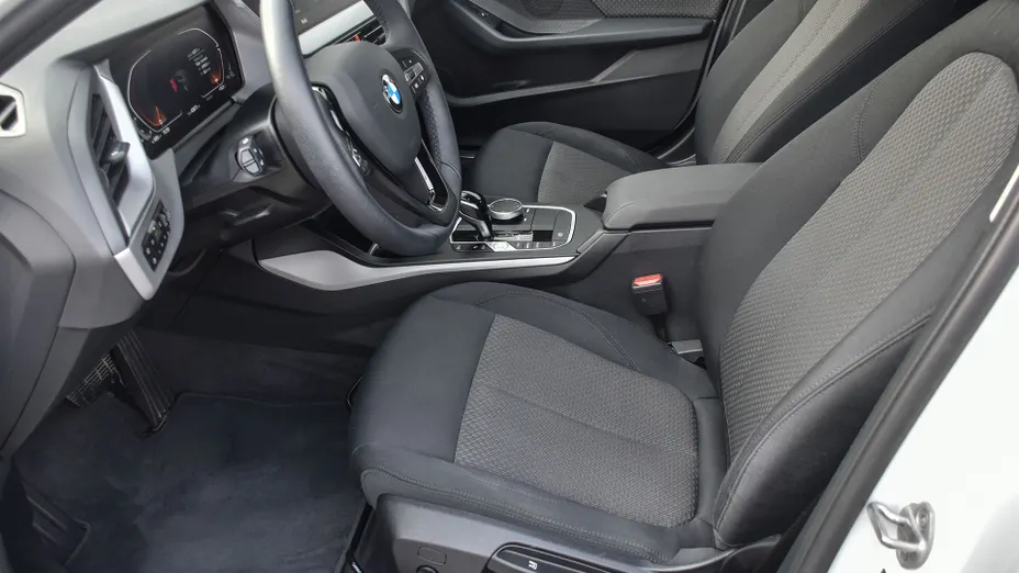 BMW Seria 1 118i Advantage aut