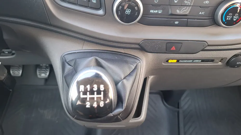 FORD Transit Custom Transit Custom Kombi 340 L2H1 Trend