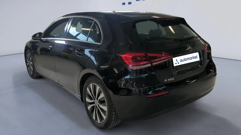 MERCEDES-BENZ A Klasa A 180 7G-DCT