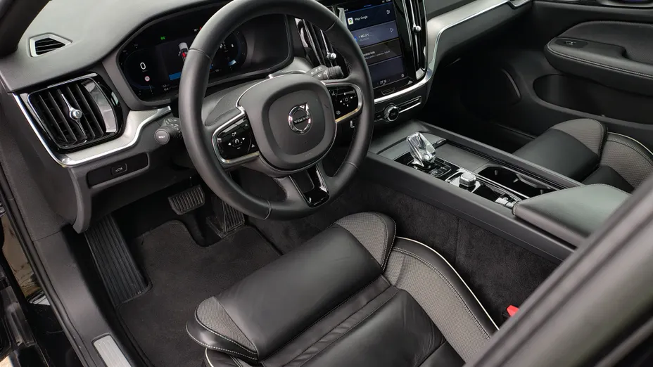 VOLVO V60 V60 B4 D Plus Dark aut