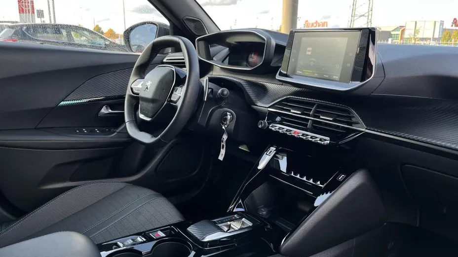 PEUGEOT 2008 2008 1.2 PureTech Allure S&S EAT8