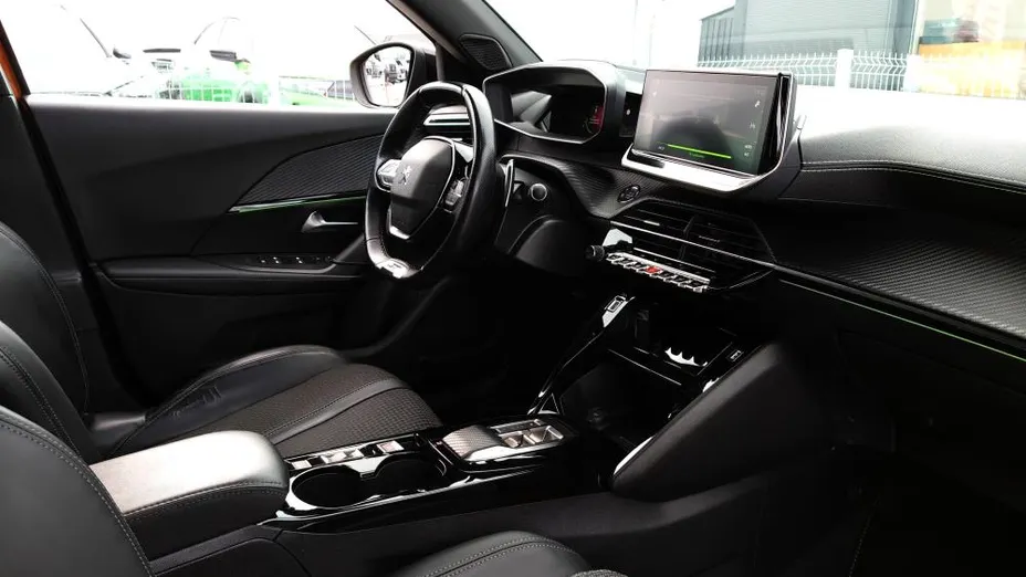 PEUGEOT 2008 2008 BlueHDi 130 GT S&S EAT8