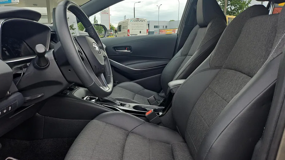 TOYOTA Corolla Corolla 1.8 Hybrid Style