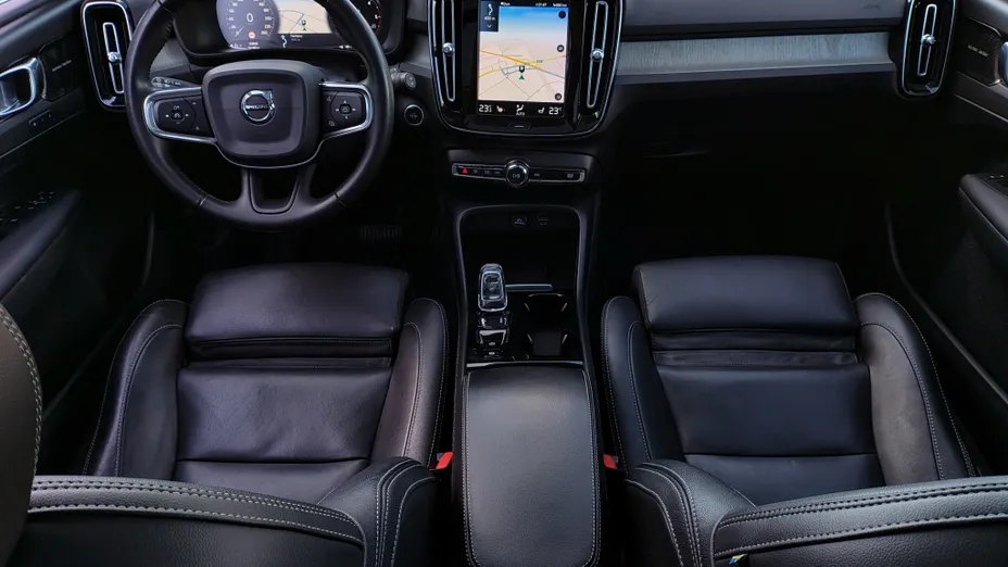 VOLVO XC40 XC40 D3 AWD Inscription aut