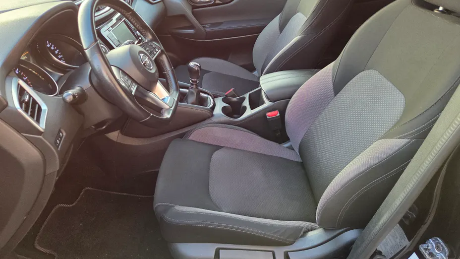 NISSAN Qashqai Qashqai 1.3 DIG-T N-Connecta