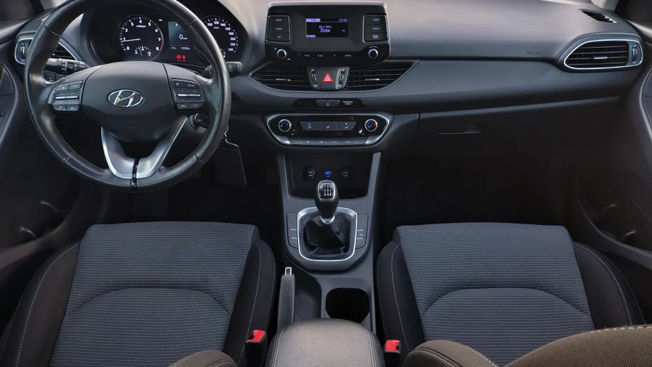 HYUNDAI i30 i30 1.5 DPI Classic +
