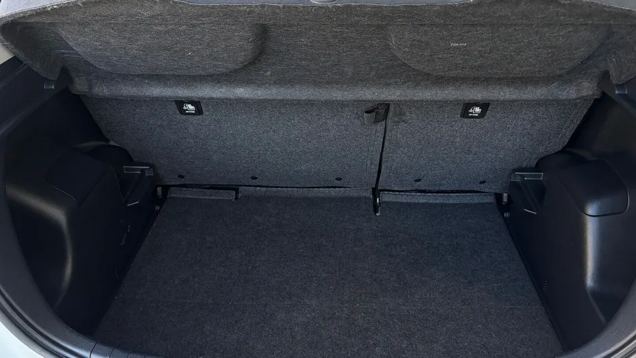 TOYOTA Yaris Yaris 1.5 Premium