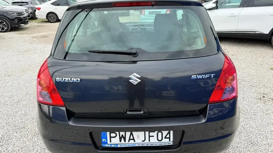 SUZUKI Swift -
