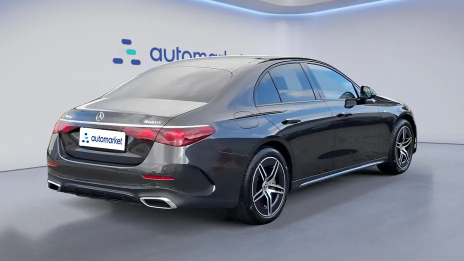 MERCEDES-BENZ E Klasa E 300 de PHEV 4-Matic AMG 9G-Tronic