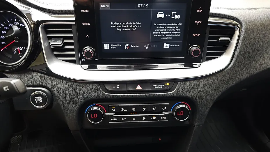 KIA Cee'd Ceed 1.6 CRDi SCR L